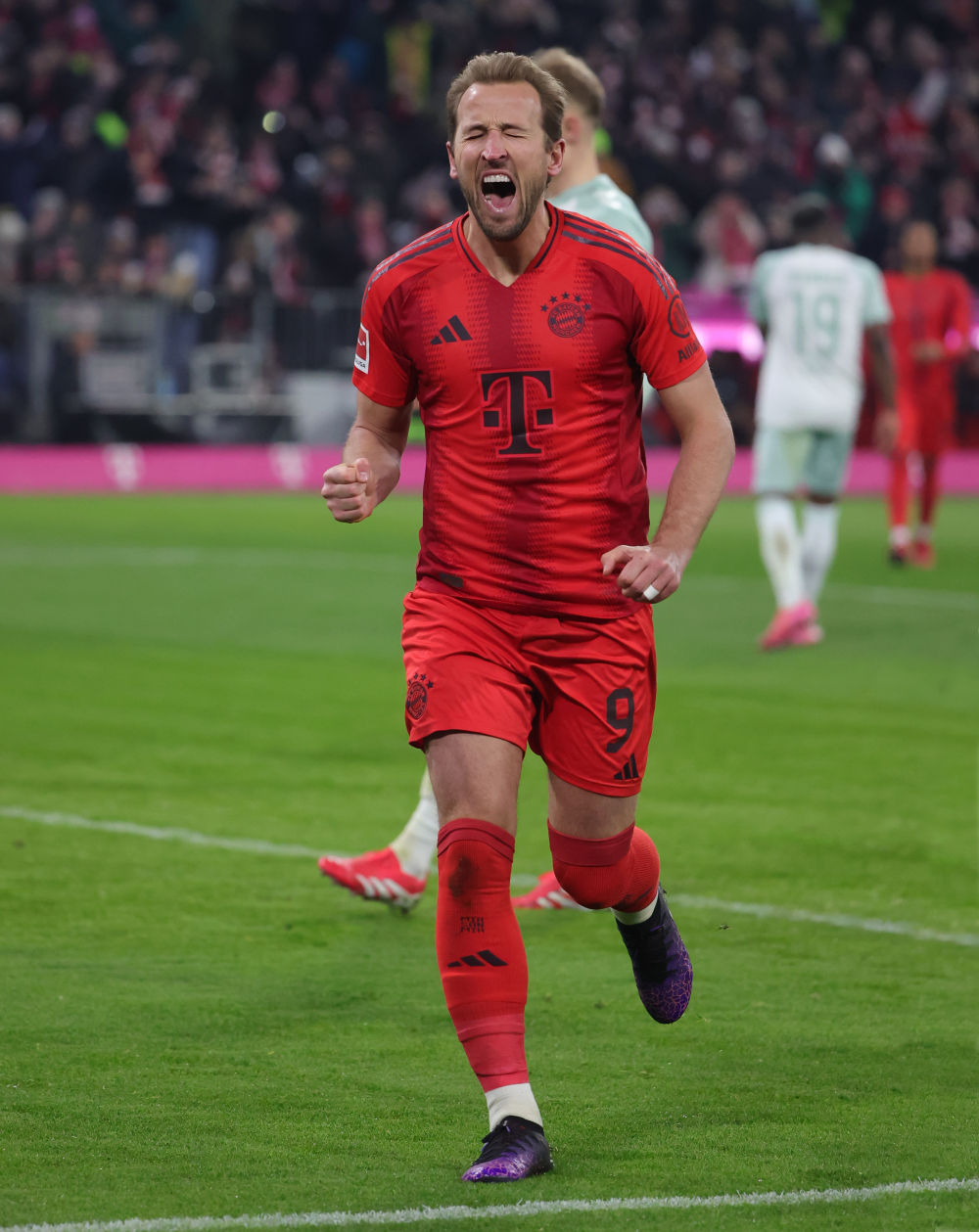 凯恩连续十场比赛得分超过重返赛场,加拿大队不断突破!热度持续攀升 凯恩连续十场比赛得分超过重返赛场,加拿大队不断突破!热度持续攀升